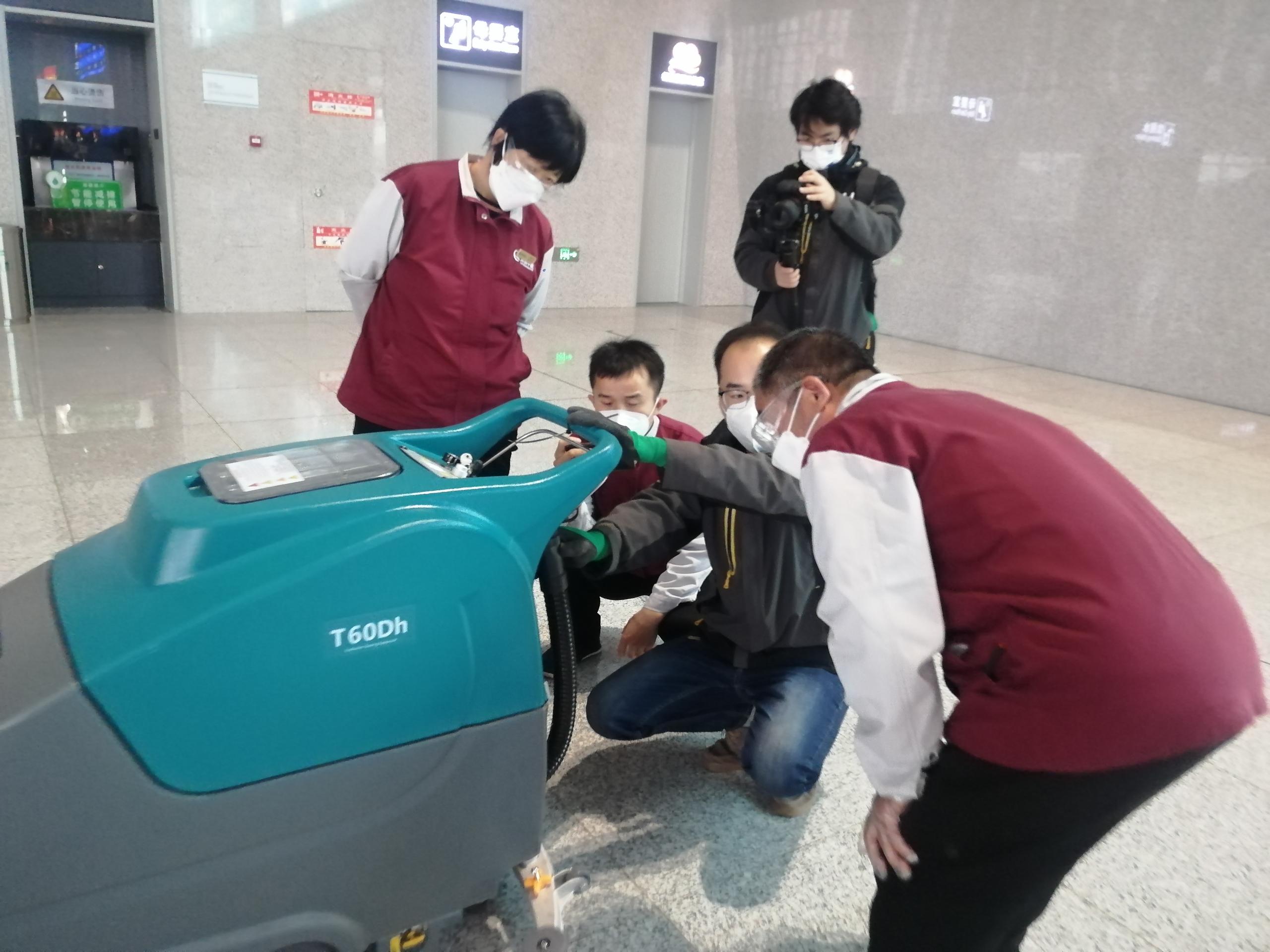高鐵站都在用的洗地機(jī)，究竟有什么優(yōu)勢（一）