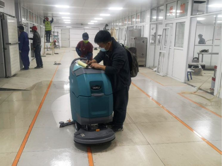 工廠食堂選購洗地機看準(zhǔn)這幾點，包你滿意